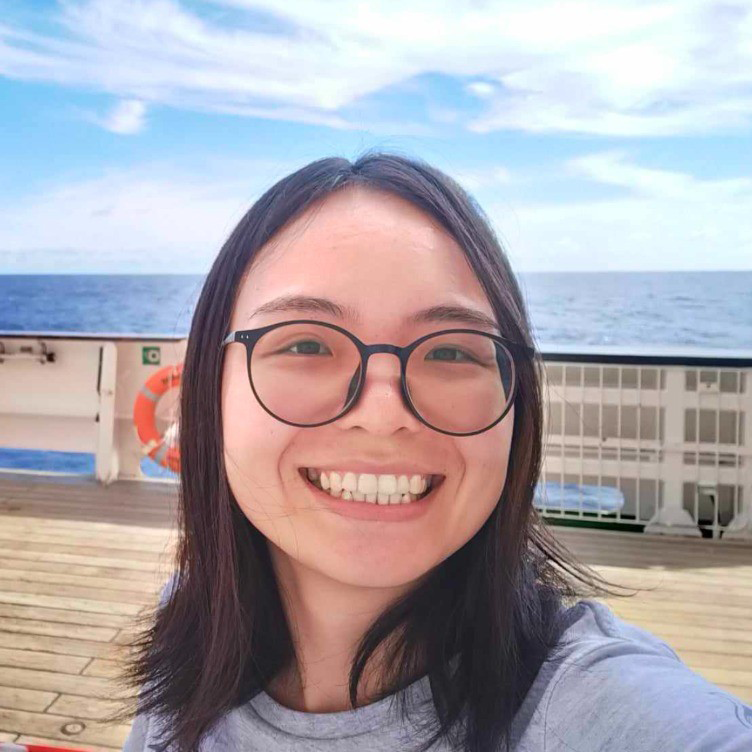 Jiaying Guo headshot